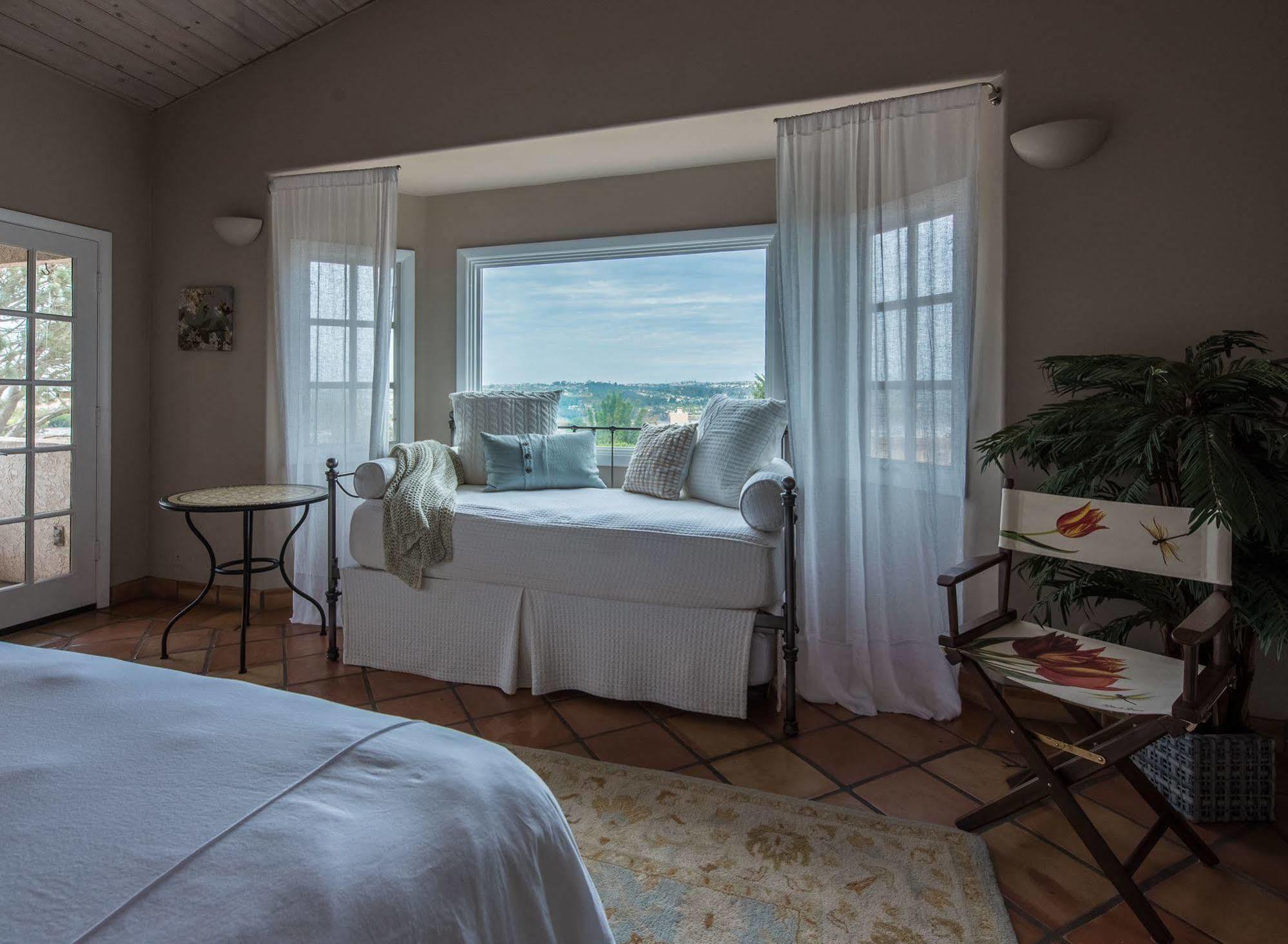 Kate Stanton Inn Encinitas Exterior photo